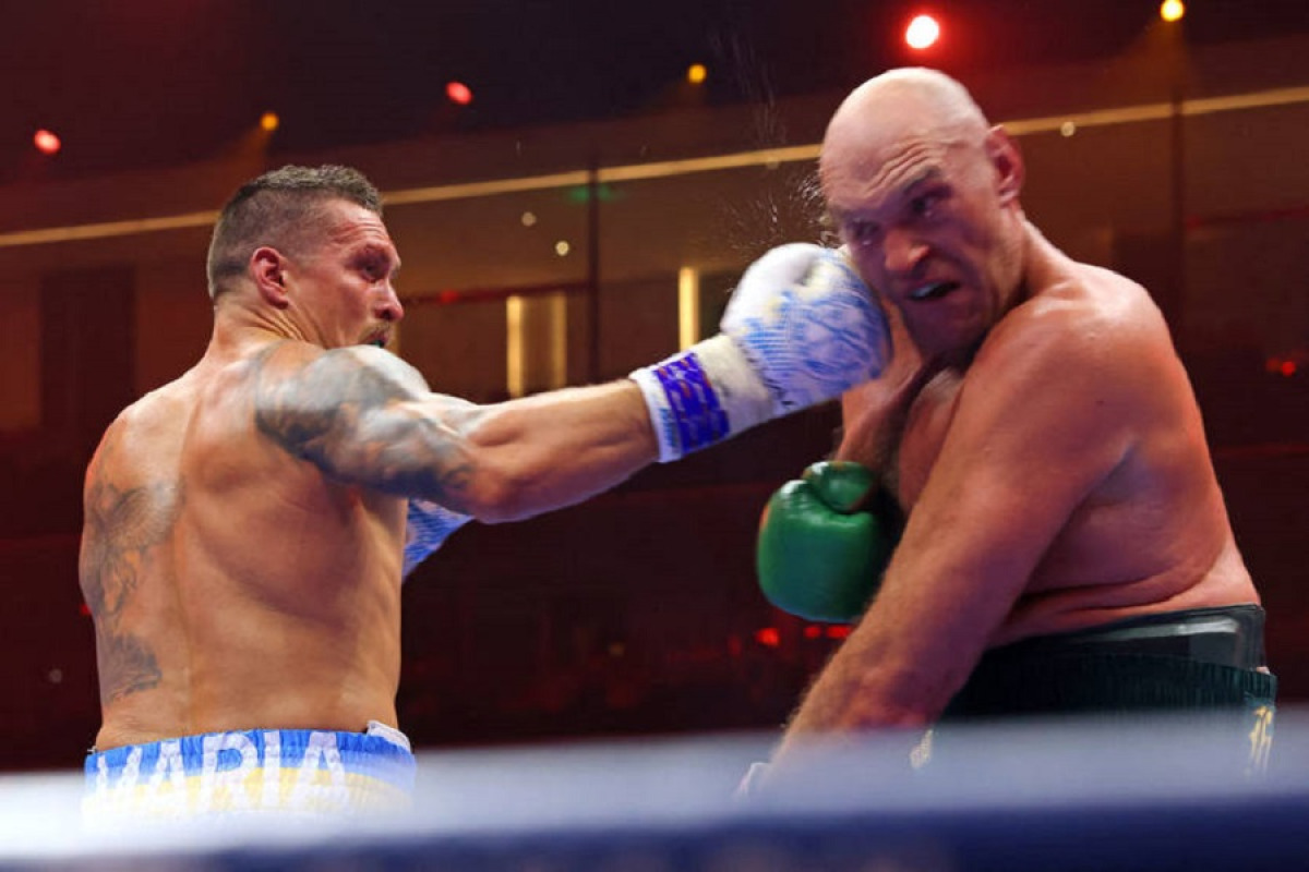 Супербій XXI століття: українець Олександр Усик став абсолютним чемпіоном світу з боксу у надважкій вазі (ВІДЕО)