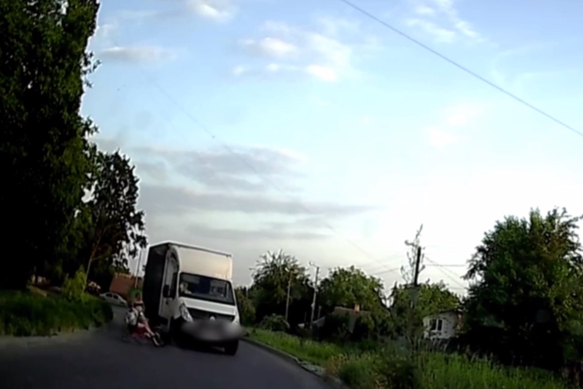 У Білій Церкві дві дівчинки в'їхали у вантажівку