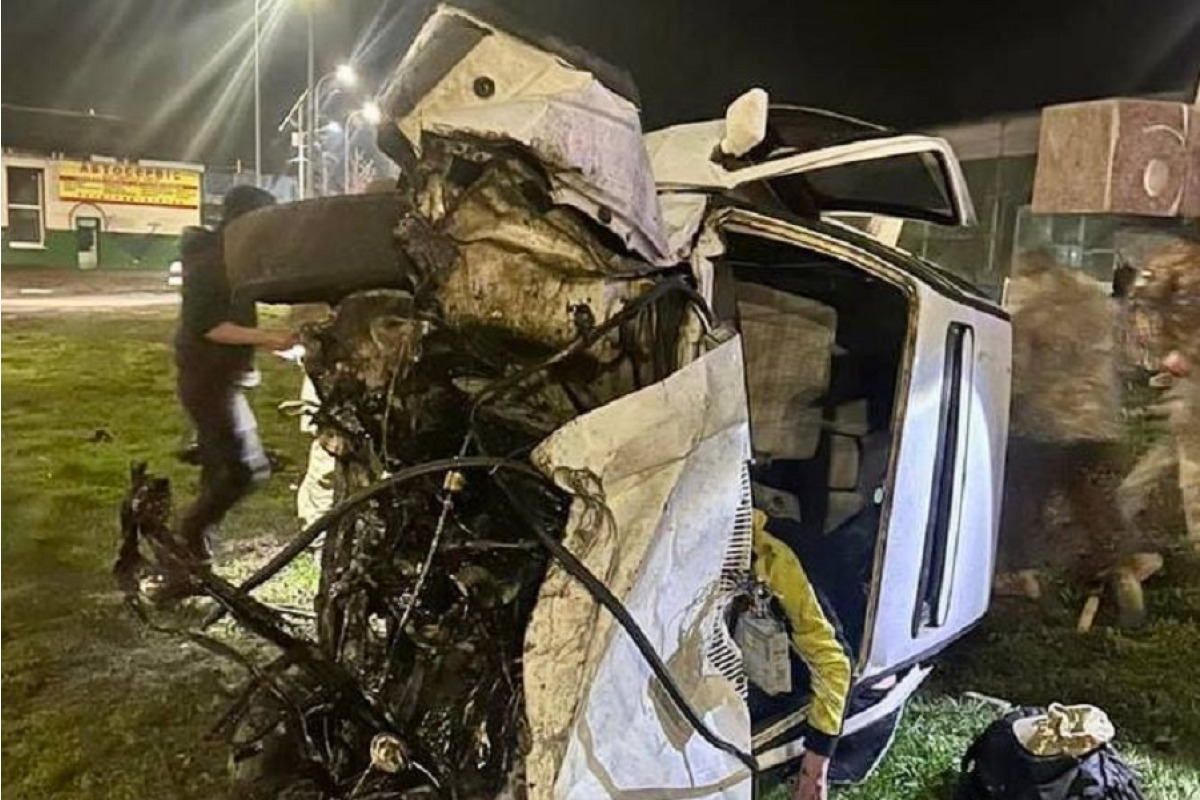 На Бучанщині нетверезий водій врізався у кам'яну стелу