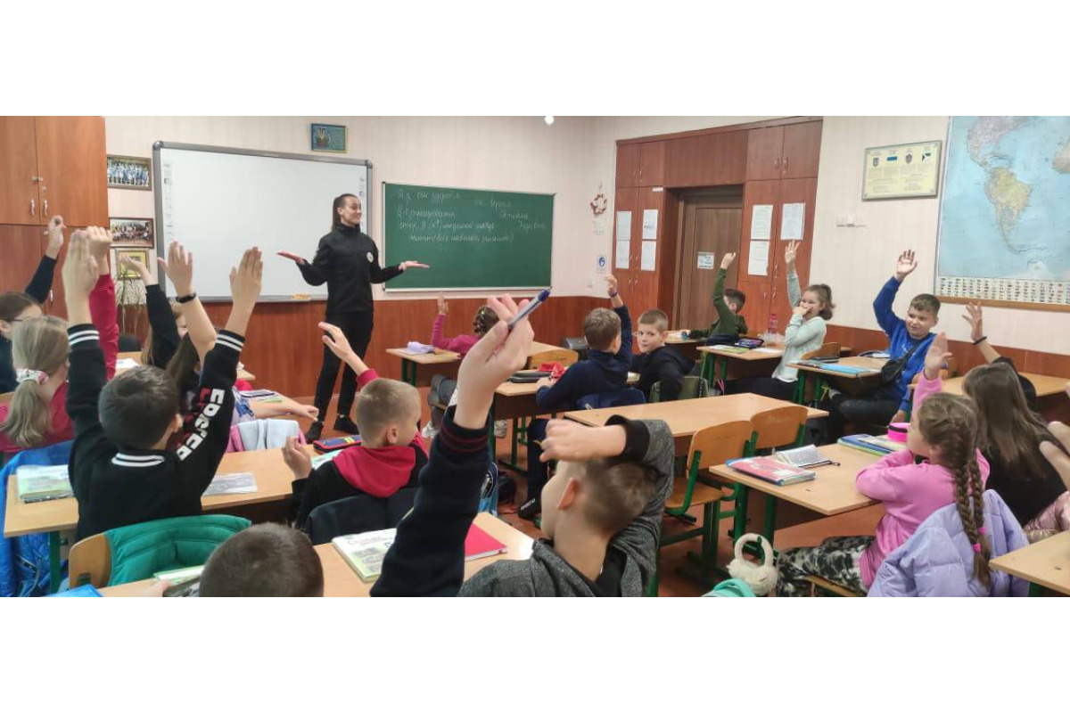 Правоохоронці провели для школярів міста Бровари профілактичний захід