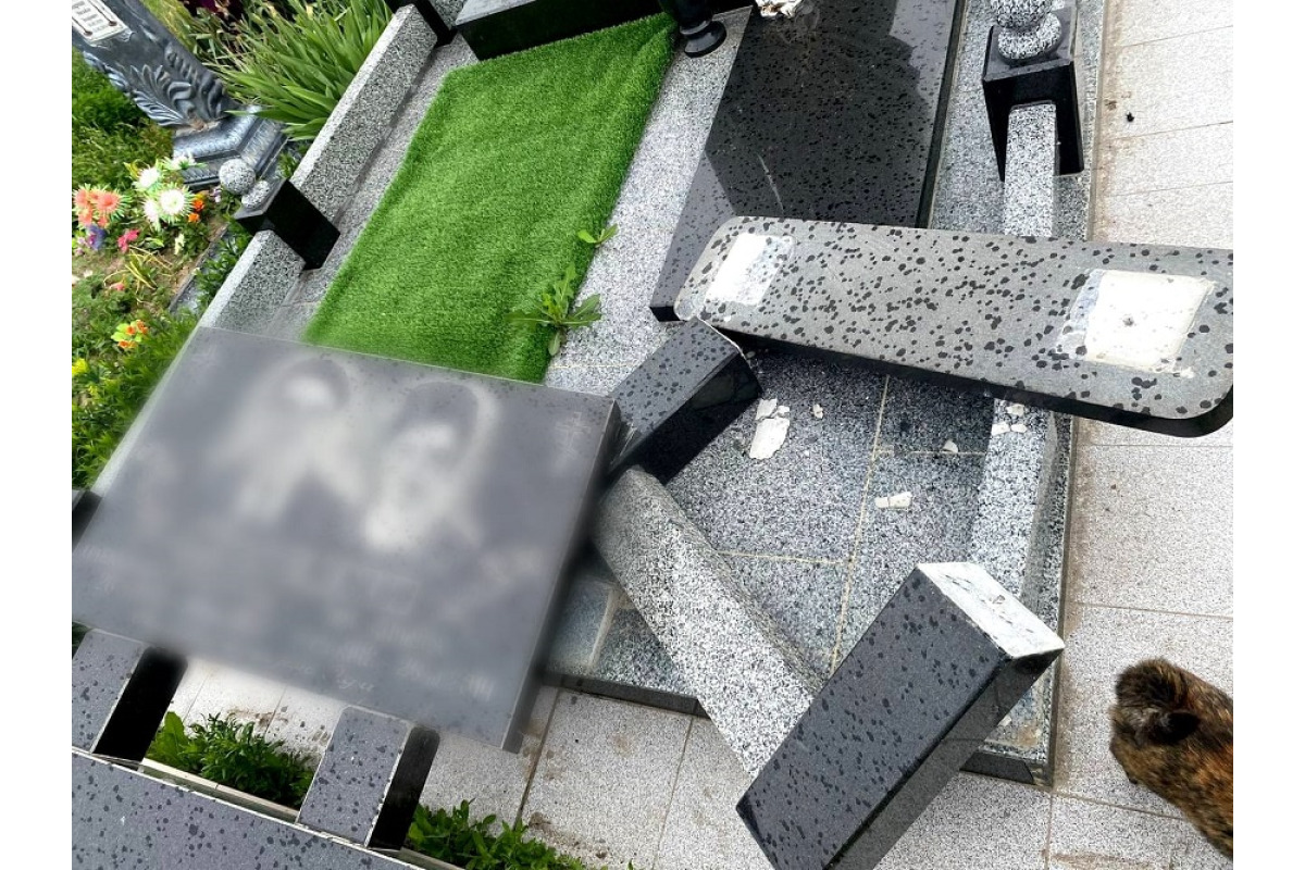 У Білій Церкві затримали чоловіка, який понівечив пам’ятники на цвинтарі (ФОТО)