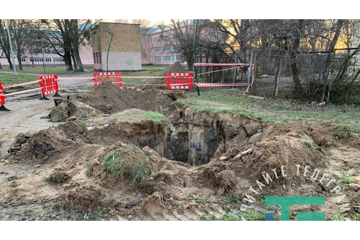 У Броварах вчергове обвалився каналізаційний колектор