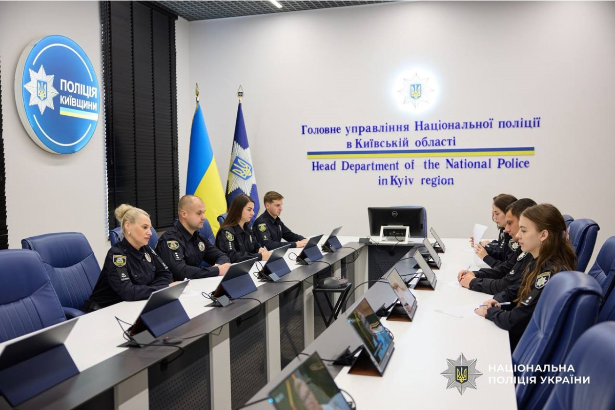 Поліцейські Київщини долучилися до написання Радіодиктанту національної єдності