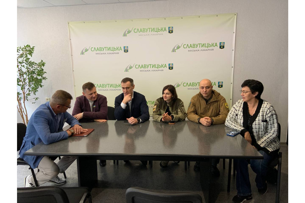 МОЗ передало Славутицькій лікарні новий реанімобіль (ВІДЕО)