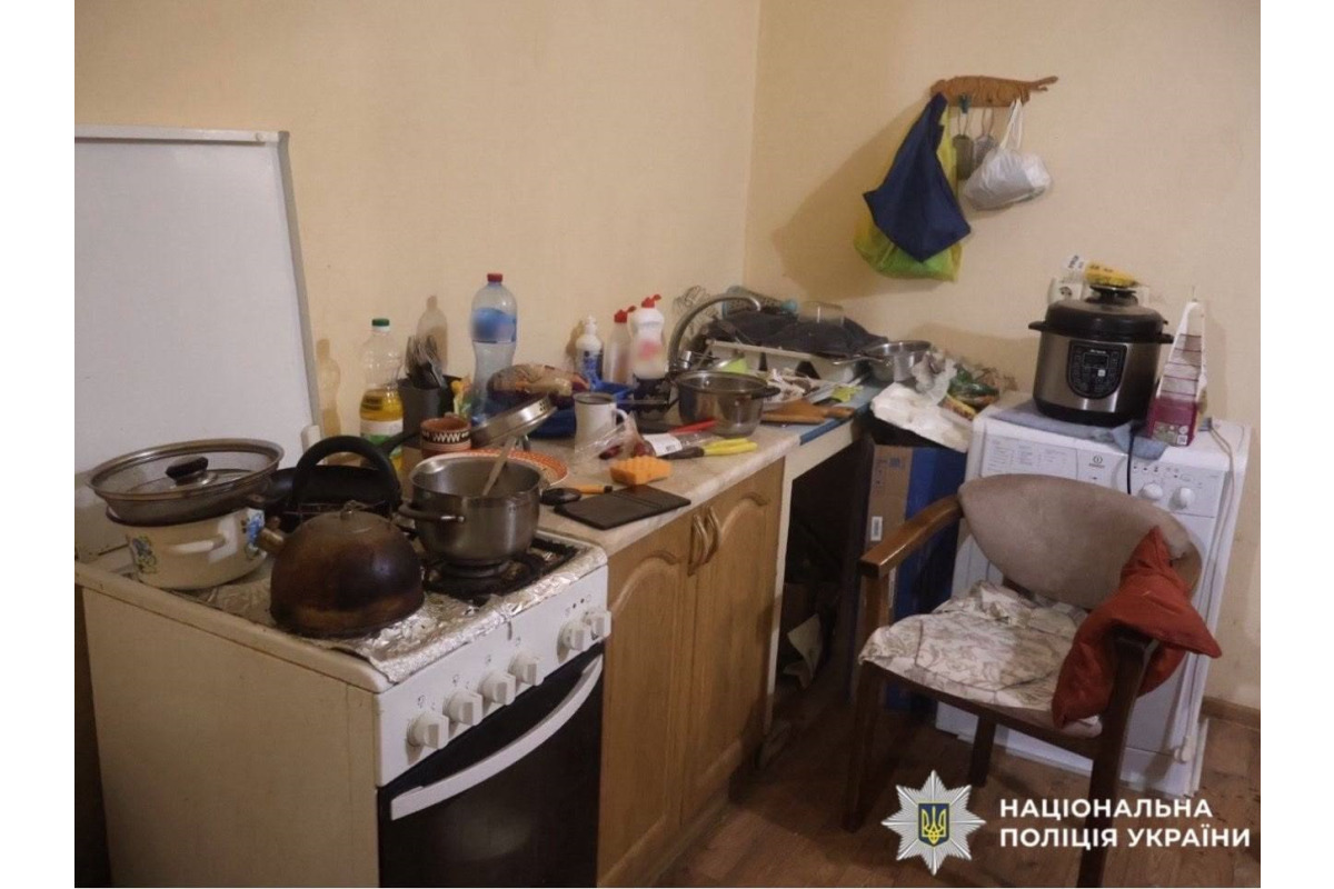 На Бучанщині жінці повідомили про підозру після ножового нападу на знайомого