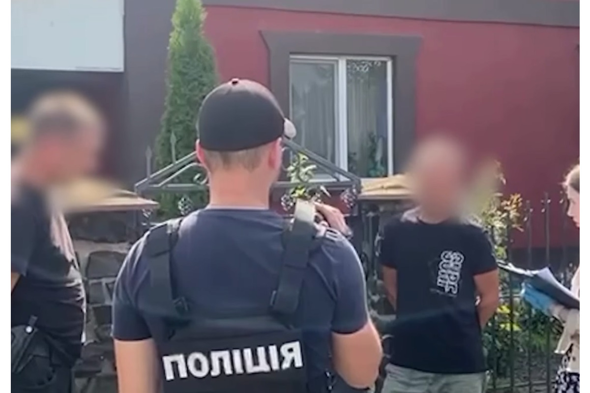 На Броварщині чоловік вкрав 30 тис. доларів з будинку, в якому робив ремонт