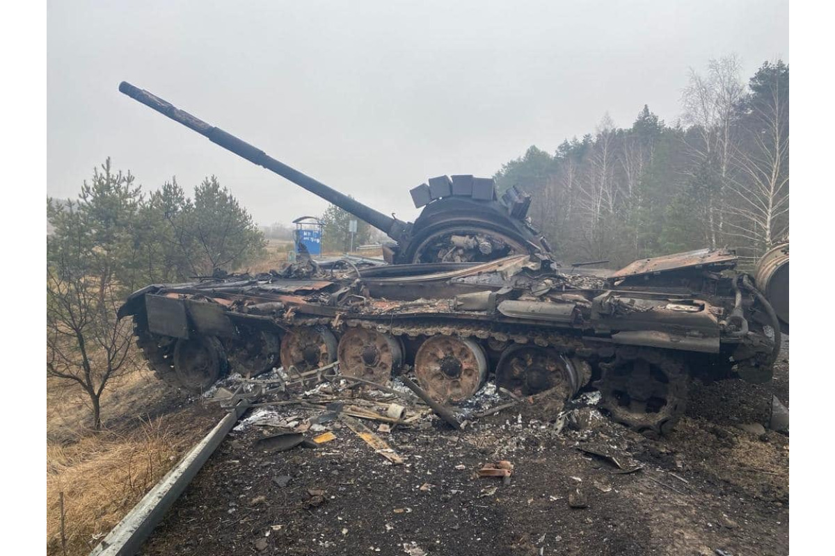 На напрямку Броварів знищили російські танки та БМП (ФОТО)