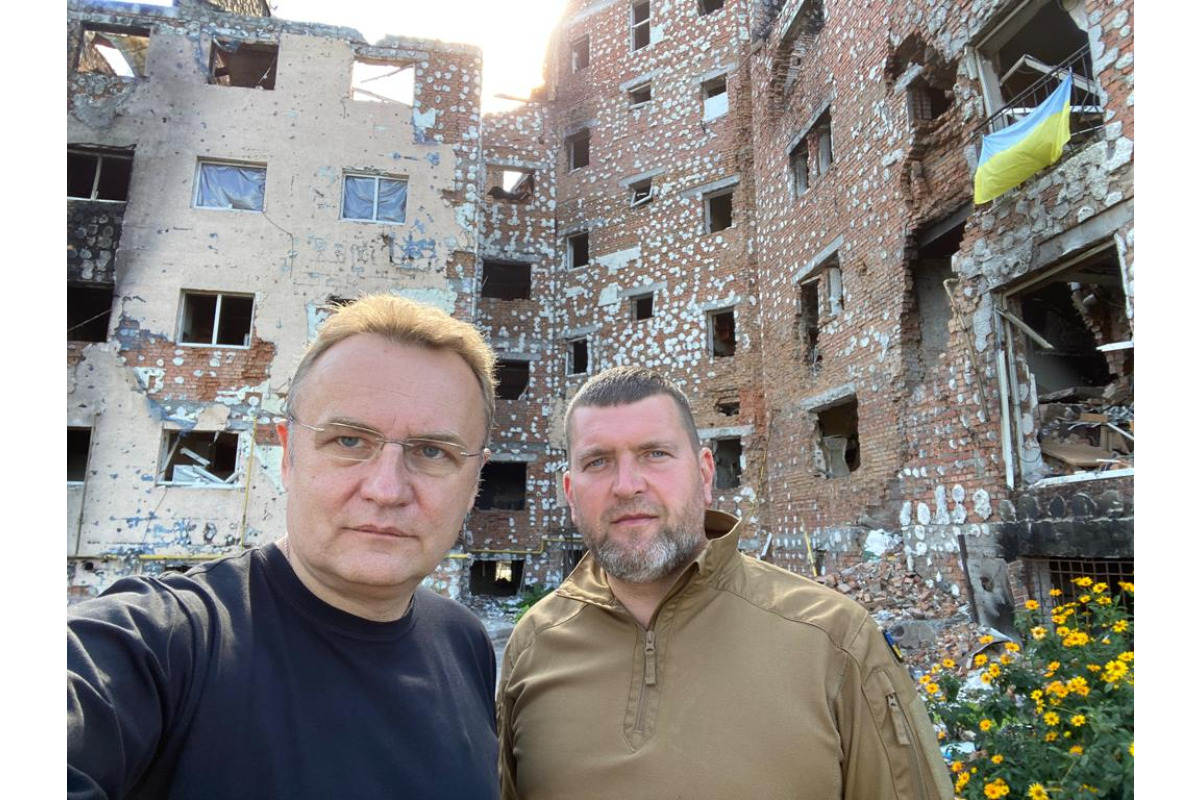 Мер Львова побував у зруйнованому Ірпені (ФОТО)