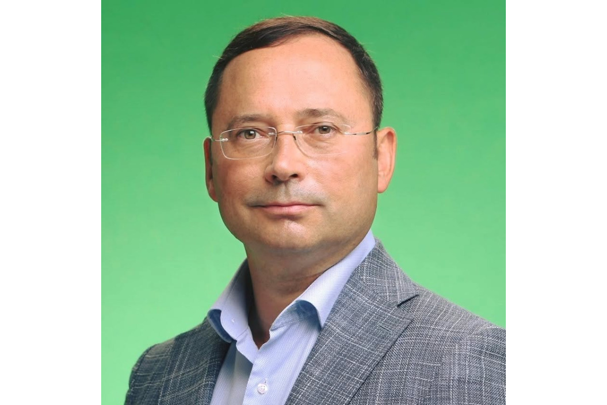 Верховна Рада дозволила 10-м і 11-м класам завершити навчання у своїх школах