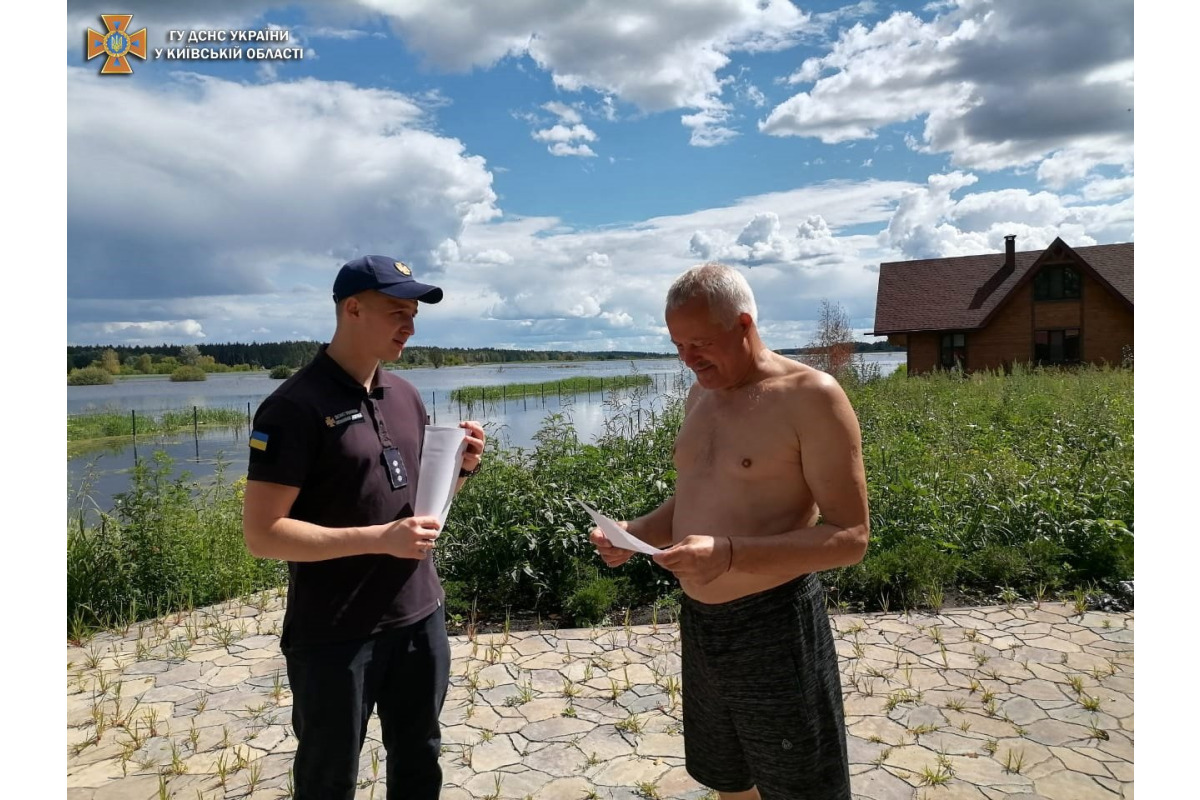 У Бучанській ОТГ через загибель людини на річці рятувальники провели профілактичні бесіди