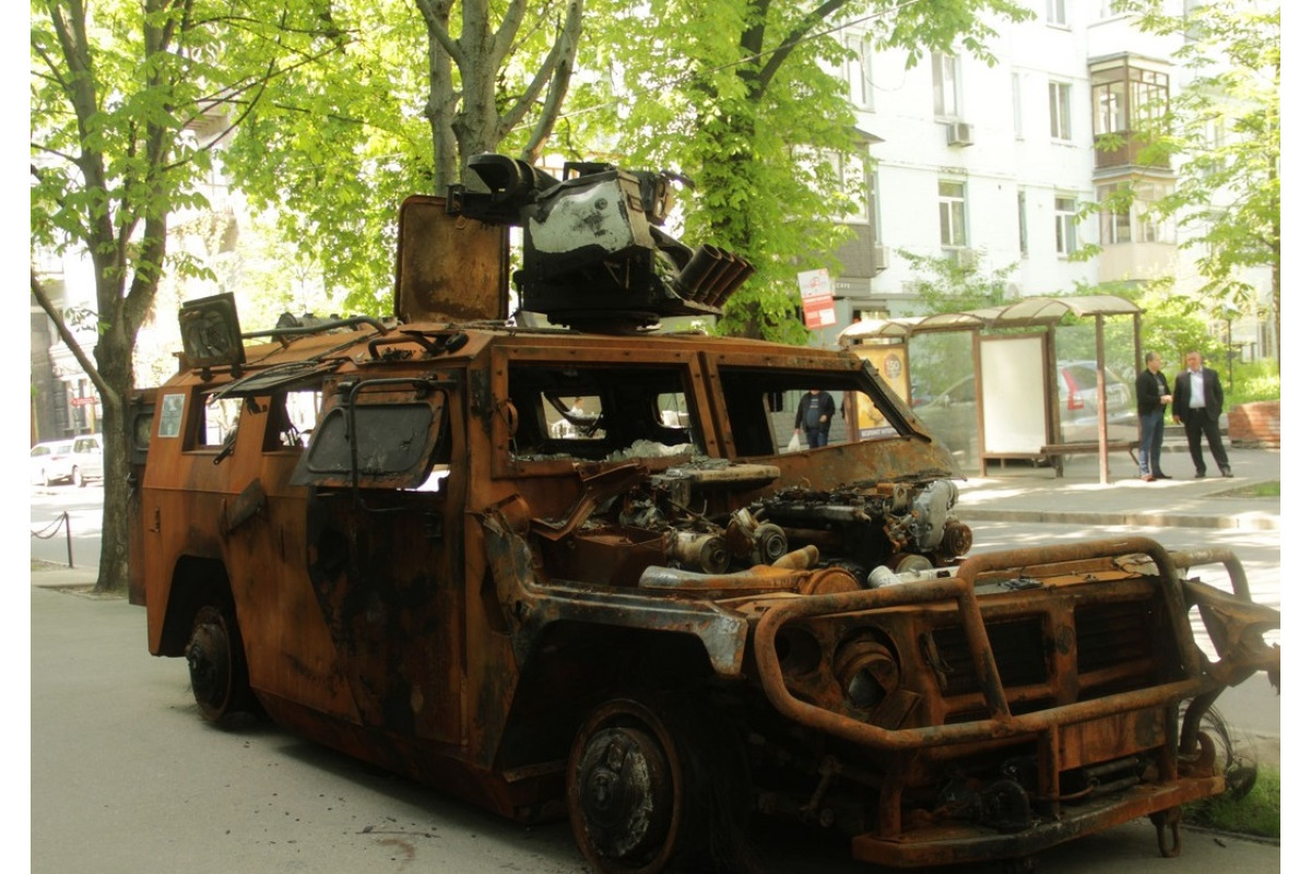 У столиці відкрили виставку російської трофейної техніки, яку зібрали на Київщині