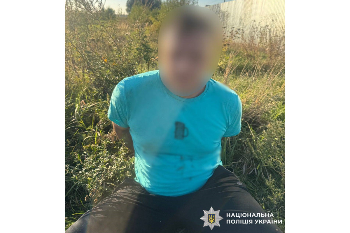 На Броварщині затримали молодика, який поранив ножем пасажира потягу