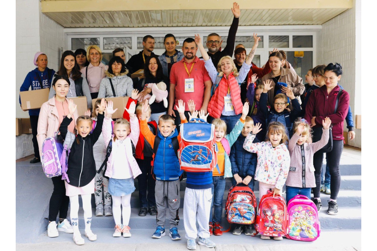 На Броварщині першокласники, які постраждали від війни, отримали шкільне приладдя (ФОТО)