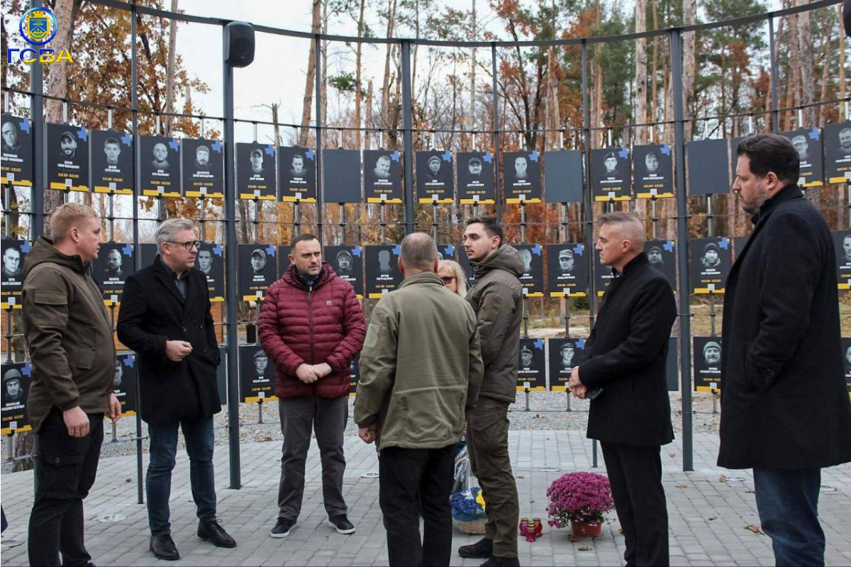 Делегація Республіки Словенія відвідала Меморіал "Янголи Перемоги" у селі Мощун