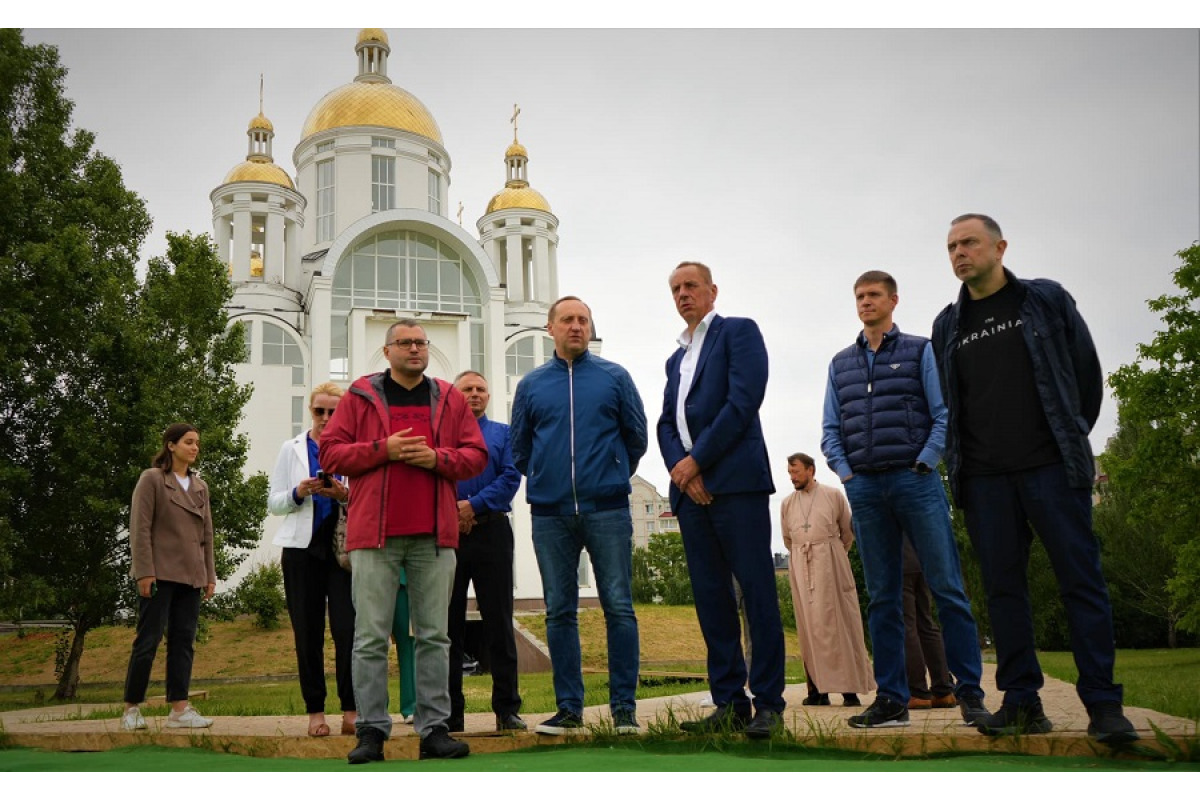 До Бучі завітав президент Міжнародної федерації каное Томас Коніцько (ФОТО)