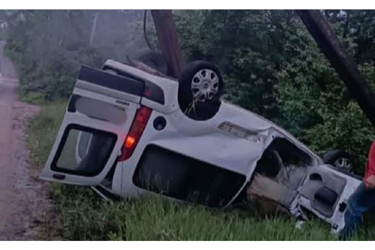 У Богуславській громаді сталася смертельна аварія: водій Renault зіткнувся з електроопорою