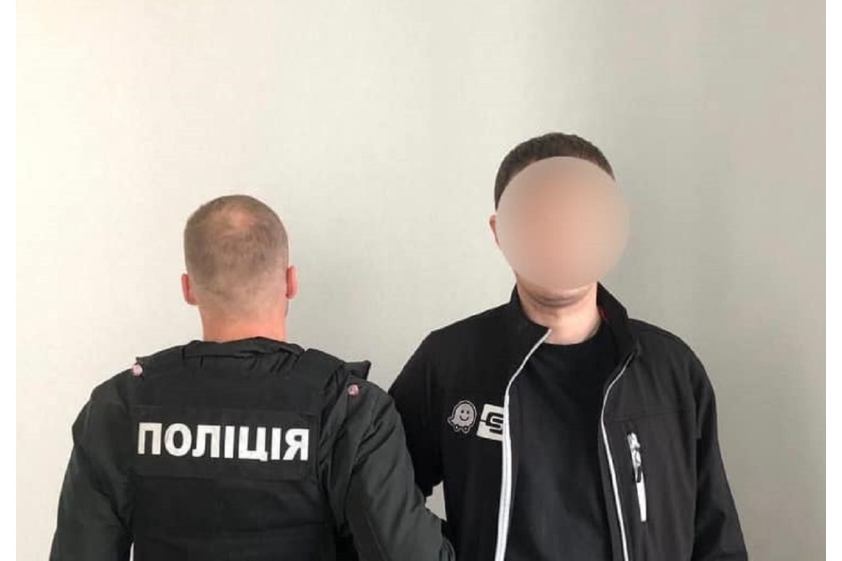 На Броварщині спіймали чоловіка, який поцупив сумку дівчини для власних потреб