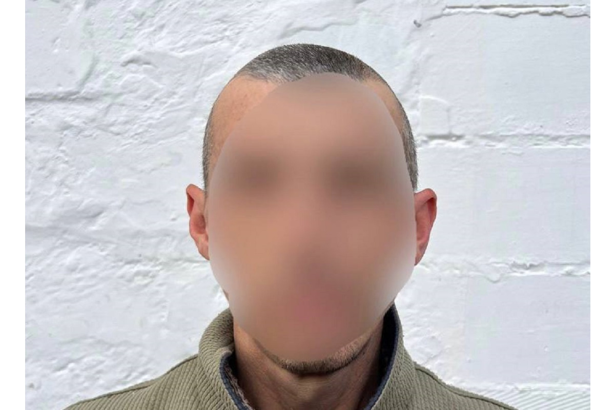 Поліцейські Броварщини зловили чоловіка, який знаходився у розшуку
