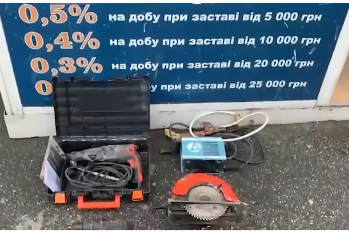 Слідчі Фастівщини за день розкрили зухвале пограбування приватного будинку (ВІДЕО)