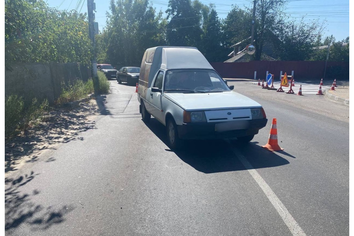На Київщині автомобіль збив 16-річну дівчину