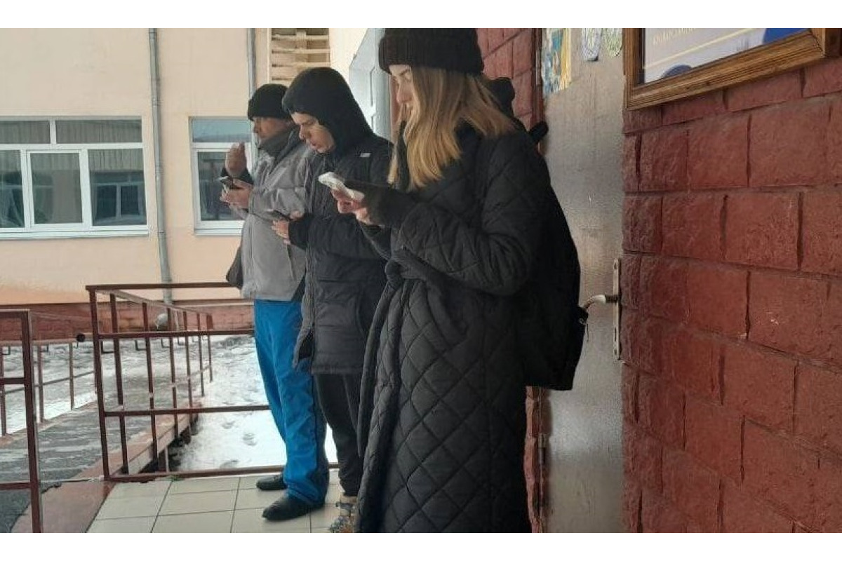 Мер Броварів заборонив виганяти людей з "Пунктів незламності" під час повітряної тривоги