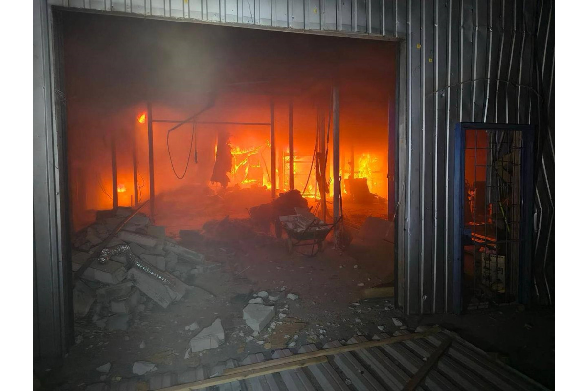Нічна атака дронів на Київщину: пошкоджено підприємства та житлові будинки у Броварській громаді
