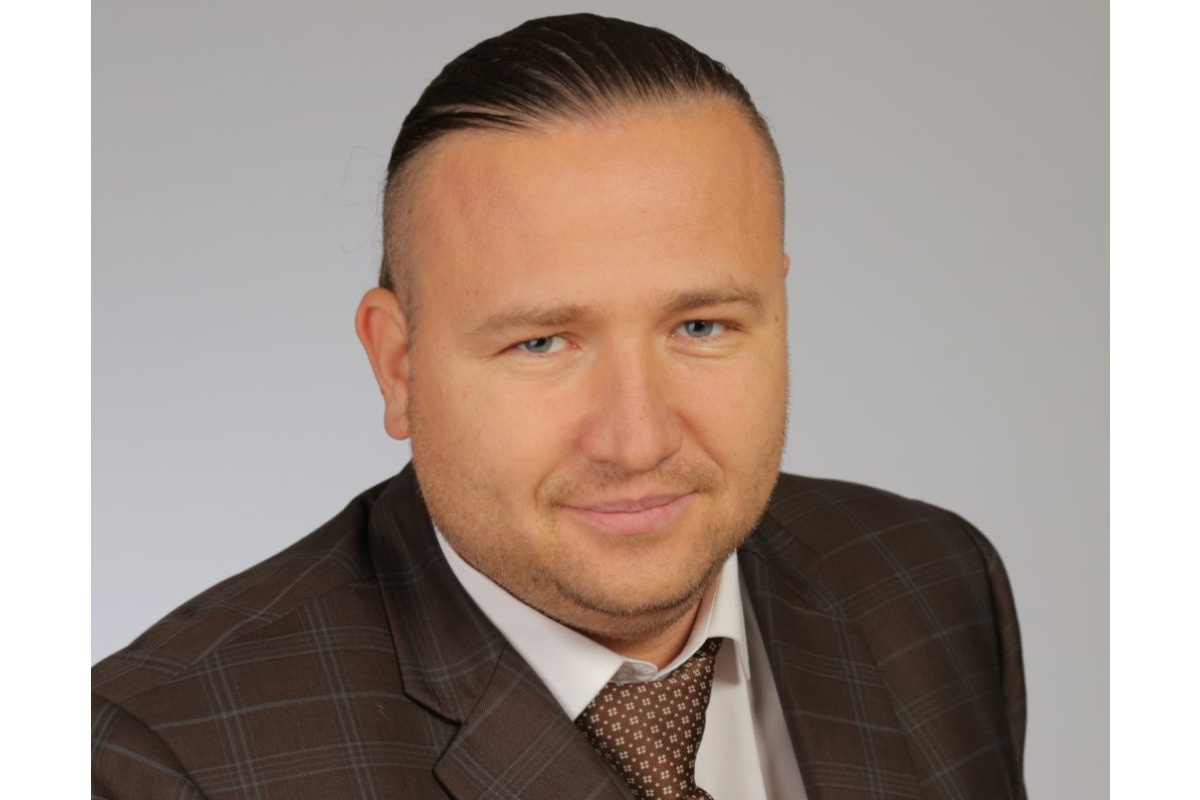 Депутат Київської облради Олег Іваненко оголосив про завершення своїх депутатських повноважень