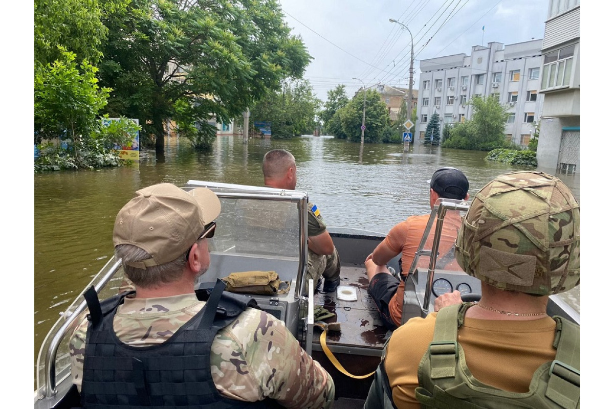 Обухівські добровольці ліквідують наслідки підтоплень на Херсонщині (ФОТО, ВІДЕО)