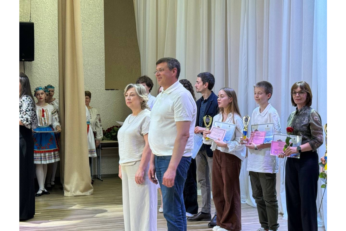 "Творча особистість-2024": у Броварах нагородили кращих інтелектуалів та юних митців міста (ФОТО)
