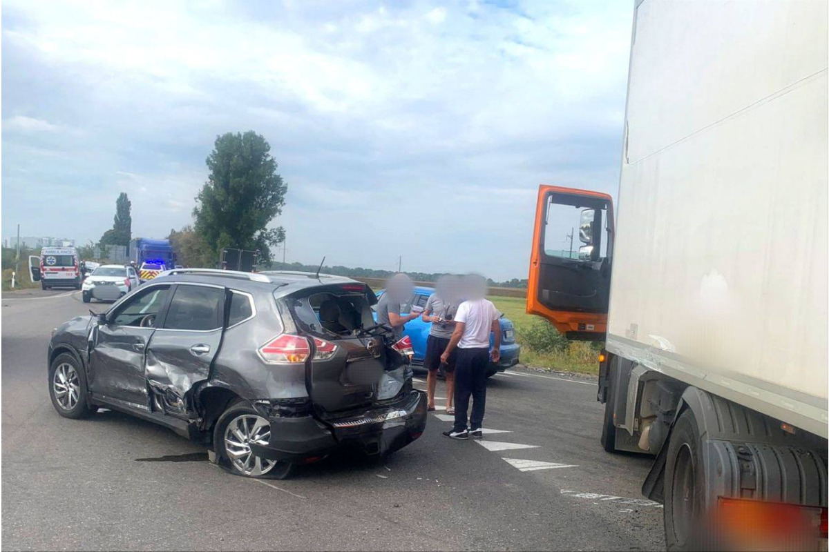 Масштабна ДТП на Бориспільщині: загинув водій (ФОТО)