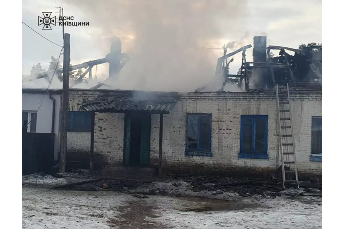 Вогнеборці Вишгородщини ліквідували пожежу у приватному будинку