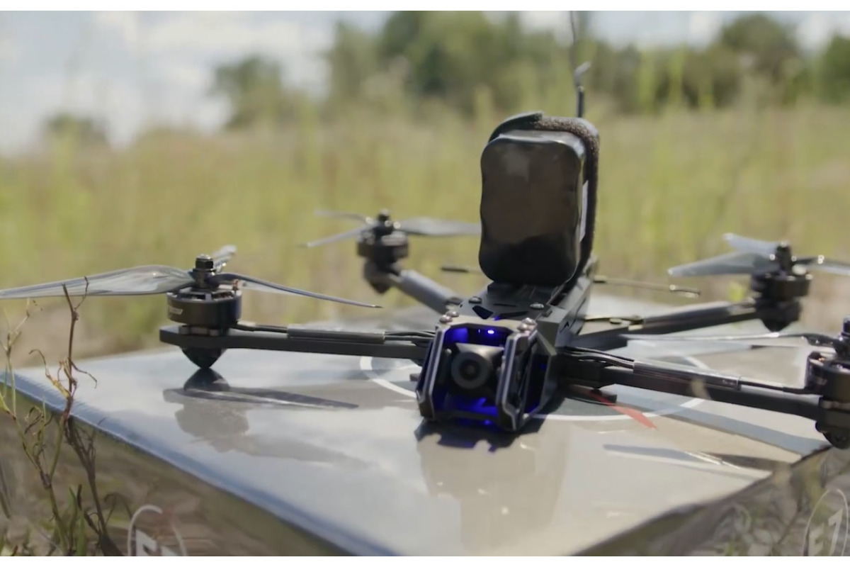 Волонтери "Української команди" купили на фронт 150 FPV-дронів (ВІДЕО)