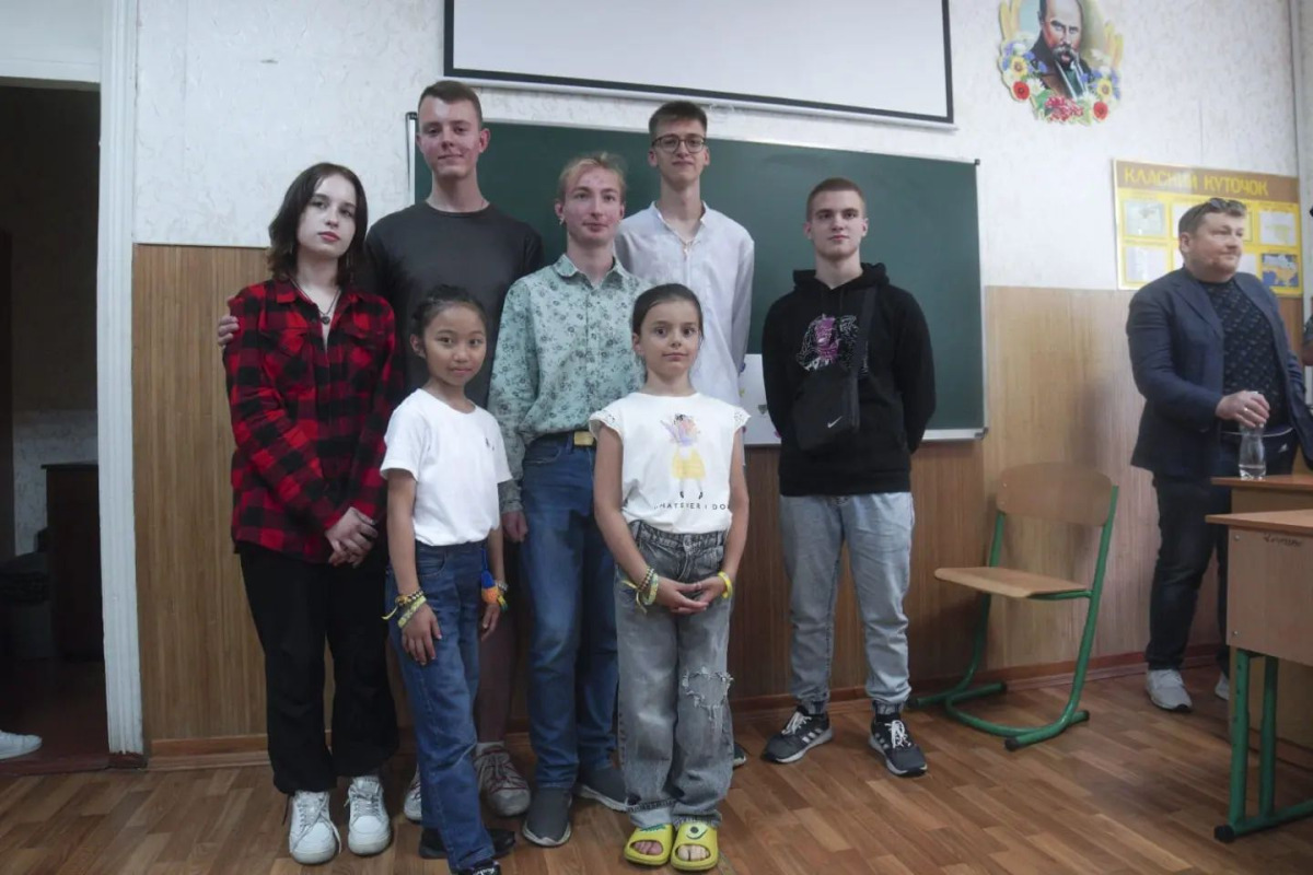 10-річна волонтерка з Японії відвідала Бучу (ФОТО)