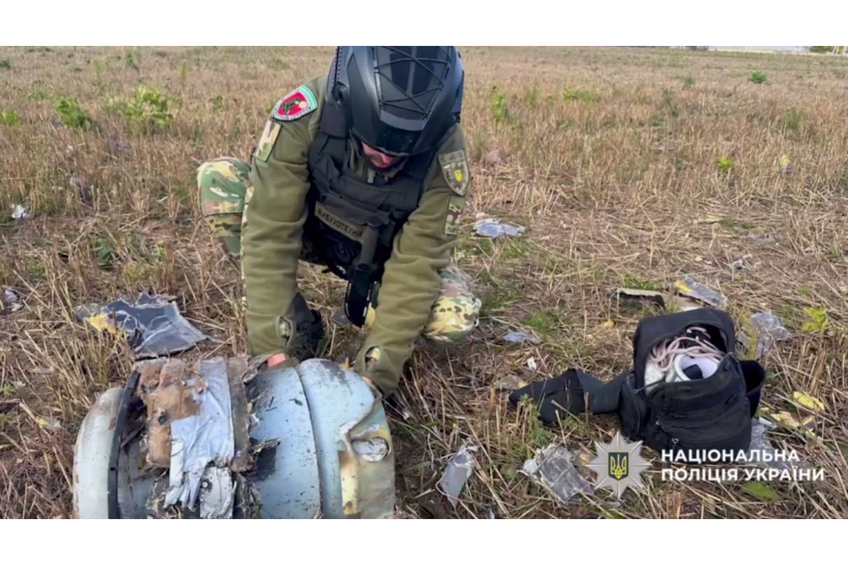 Вибухотехніки поліції Київщини знищили бойову частину ворожого безпілотника у області