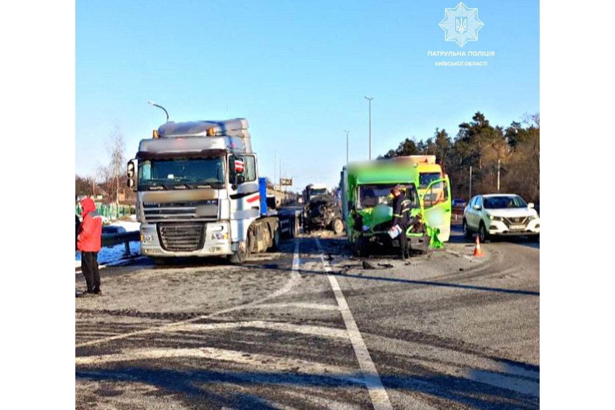 Одразу 4 автомобілі потрапили в ДТП на Бучанщині, є потерпілі