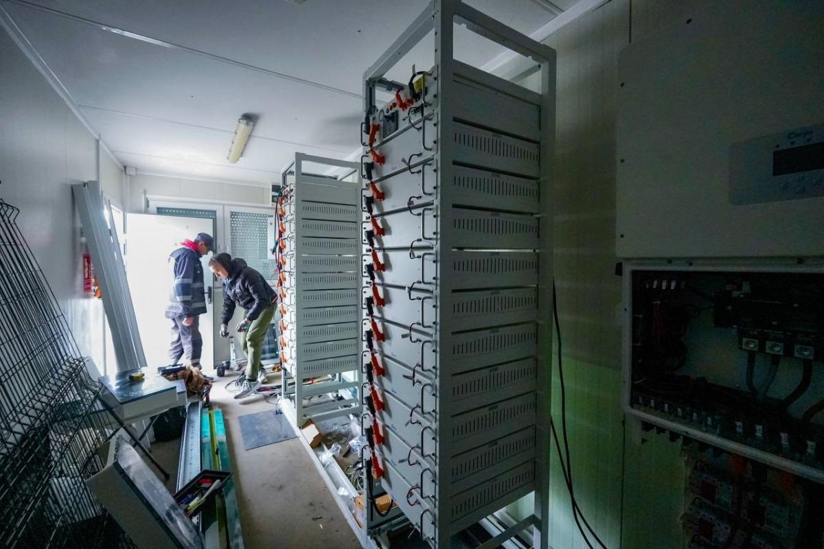 У Бучанській громаді встановлюють нові системи накопичення електроенергії