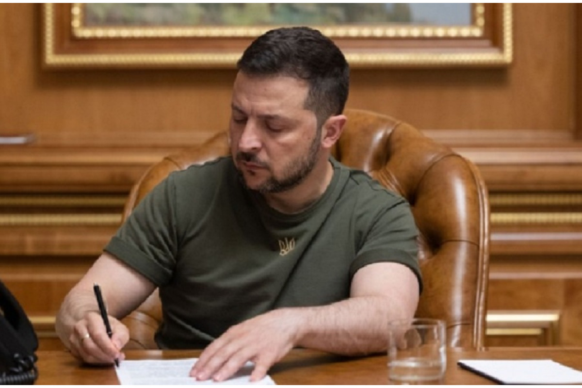 Президент України Володимир Зеленський підписав закон про мобілізацію