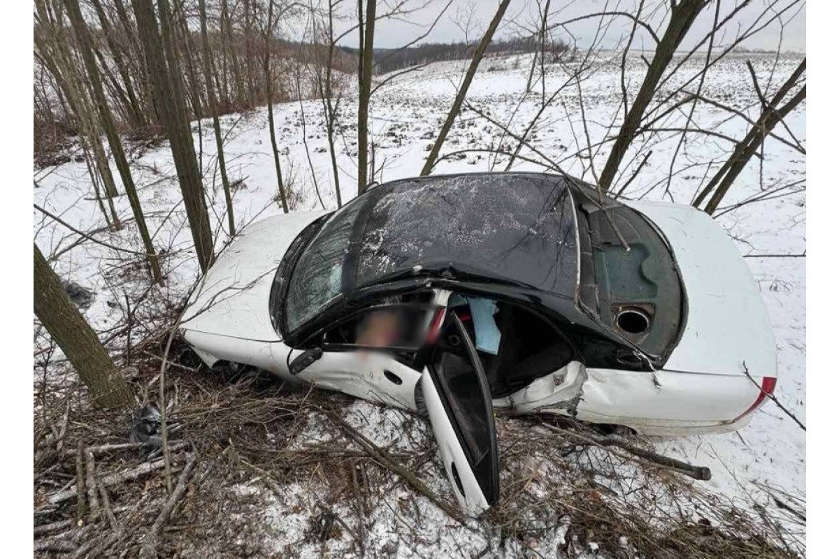 На автодорозі Тараща-Потоки у ДТП важко травмувалася водійка (ФОТО)