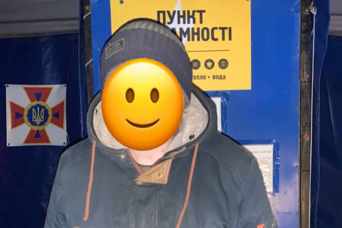 Бориспільські патрульні допомогли двом чоловікам, які опинились на вулиці вночі