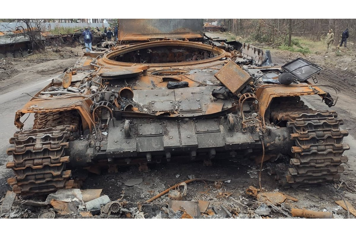Рашисти з початку війни втратили майже 1400 танків