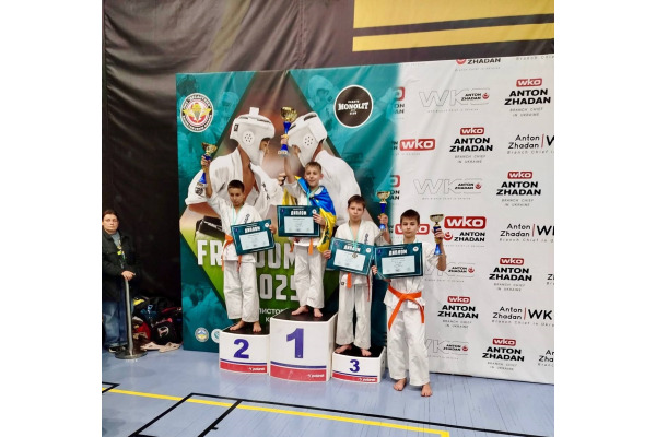 Бучанські каратисти вибороли 8 медалей на Freedom Cup у Києві