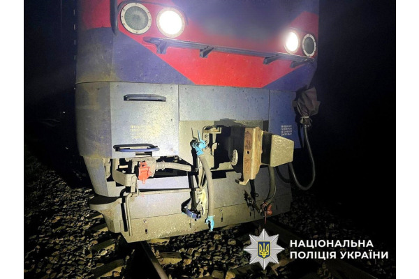Пасажирський потяг забрав життя жінки у Фастівському районі