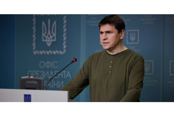 Подоляк показав закатованих в Калинівці та закликав визнати рф спонсором тероризму