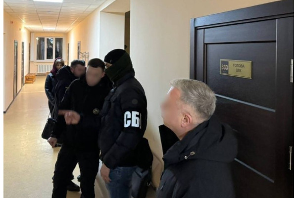 У Білій Церкві взяли під варту лікаря ВЛК, який вимагав 40 тис грн за запис "обмежено придатний" у медкартці