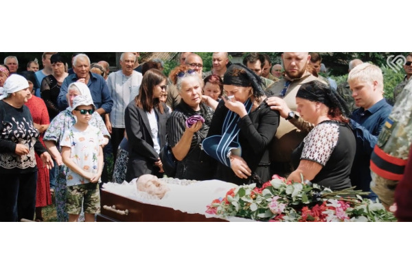 У Студениківській громаді поховали загиблого на фронті Героя (ФОТО)