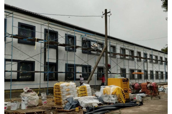 У Михайлівці-Рубежівці ремонтують гуртожиток для людей, які втратили житло