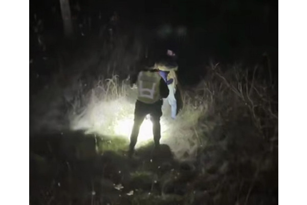 На Київщині поліцейські врятували жінку, яка хотіла стрибнути з водонапірної вежі