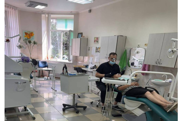Стоматологічне відділення у Бучі отримало сучасне обладнання та матеріали