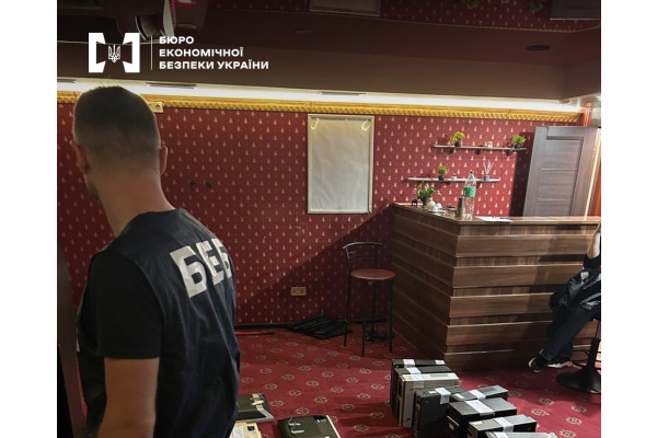 На Київщині викрили десять нелегальних гральних закладів