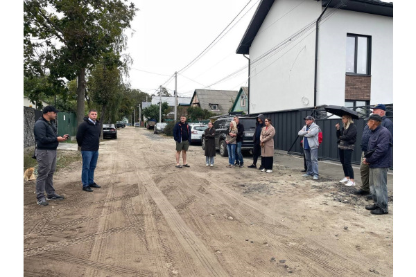 Дорогу на вулиці Вериківського в Ірпені реконструюють